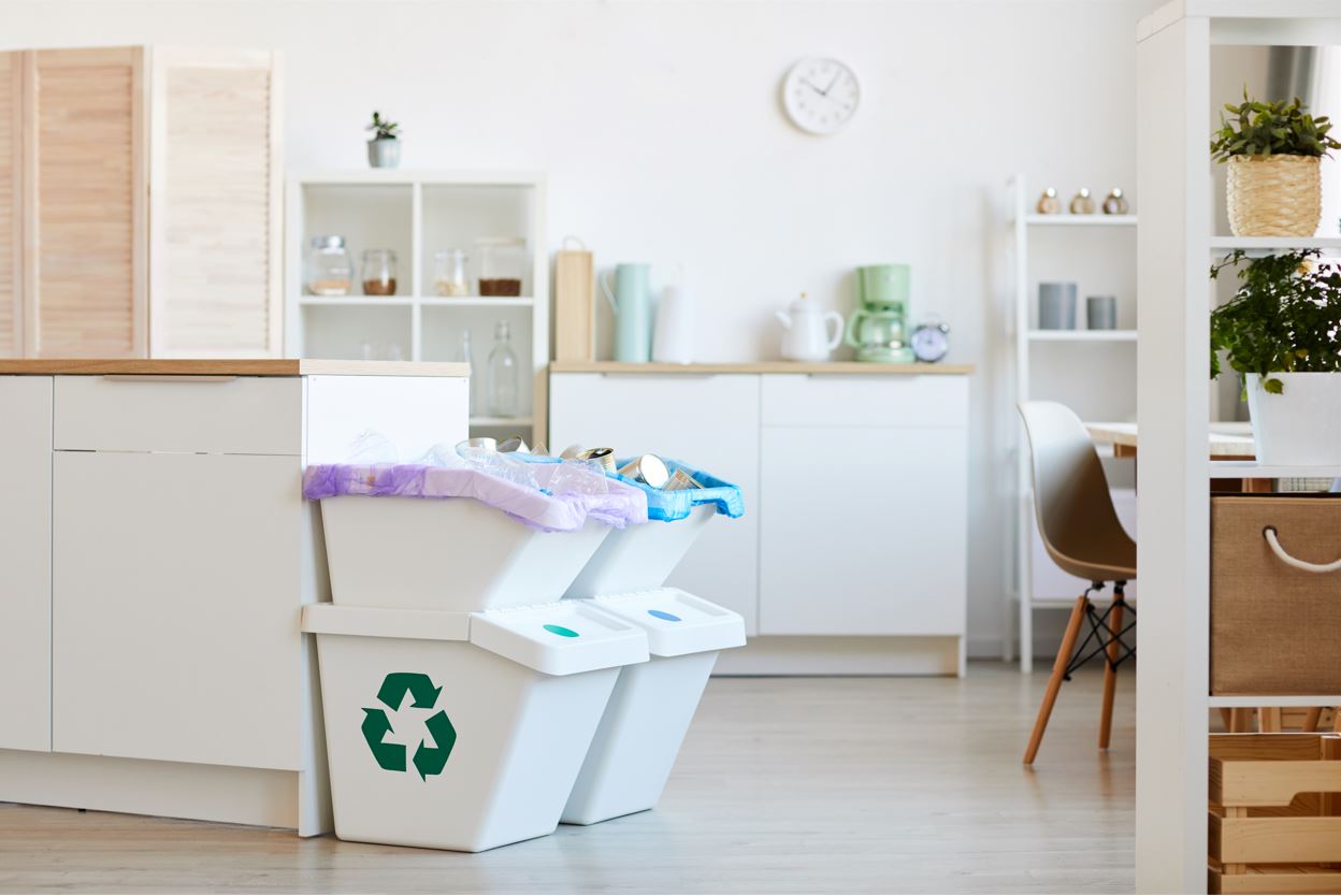 Trash bin - Home cleaning- Homemaids.ae